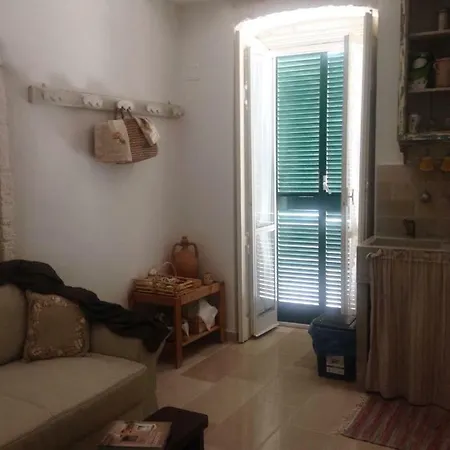La Guglia Di * Ostuni